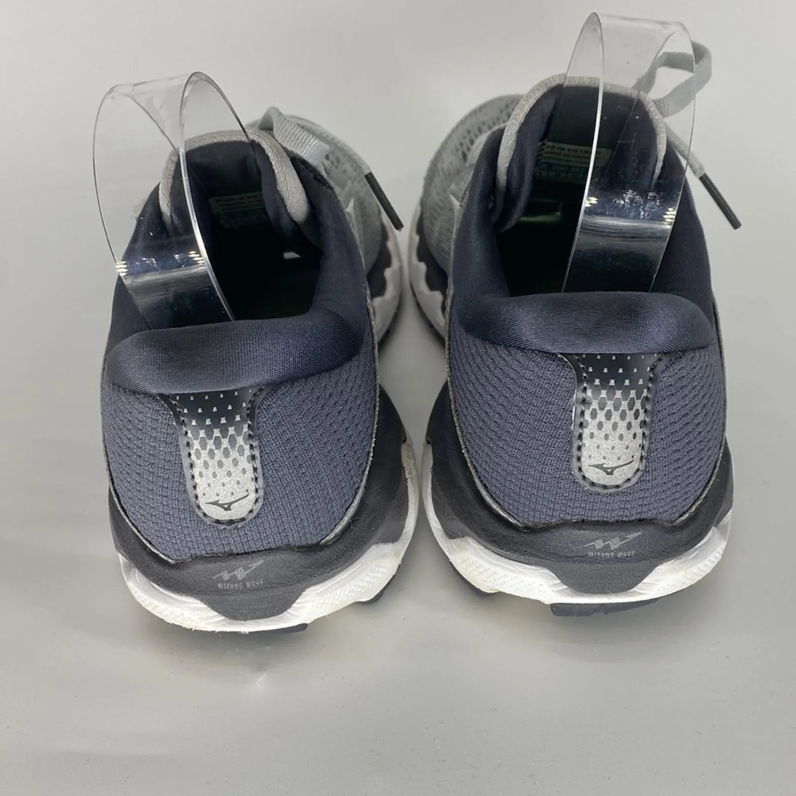 Mizuno wave horizon 4 grey green size 7.5 walking casual commuter running - Image 5