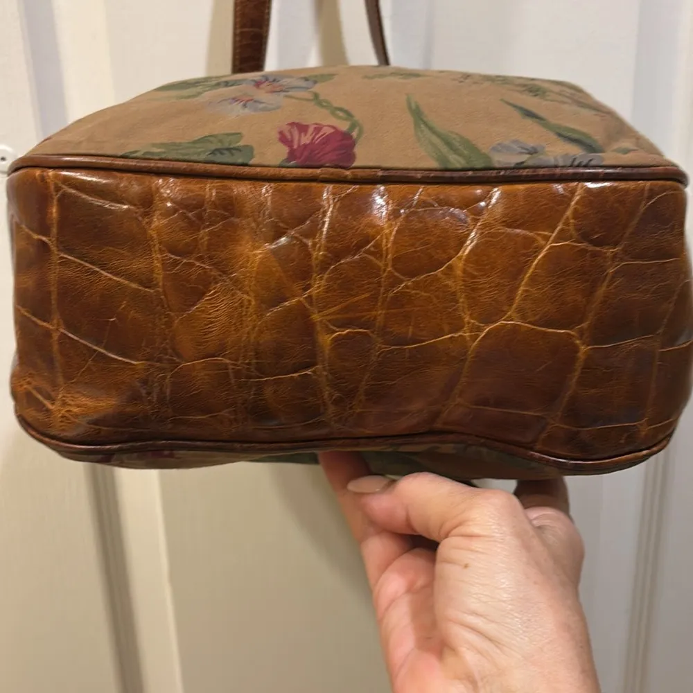 FURLA BRAND DARK TAN FLORAL CLOTH BUCKET LSTYLE BAG WITH LEATHER TIE CLOSURE❤️ - Image 12