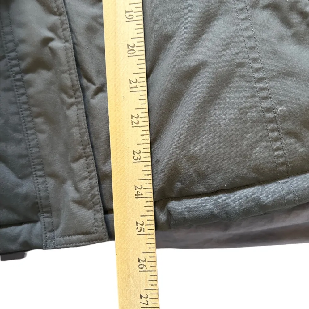 The North Face  dark vintage grey snow jacket  size medium - Image 10