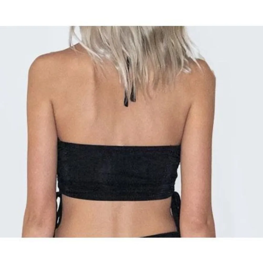 Princess Polly Black Cutout Halter Crop Top Size 6 Y2K Party Clubwear Luna set - Image 2