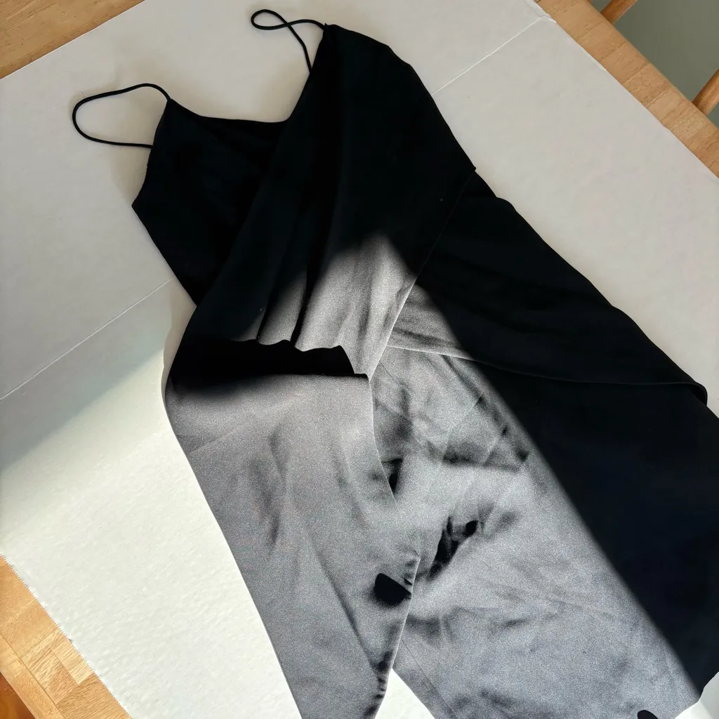 Vintage J. Crew 100% silk spaghetti strap cross dress LBD black size 4 - Image 8