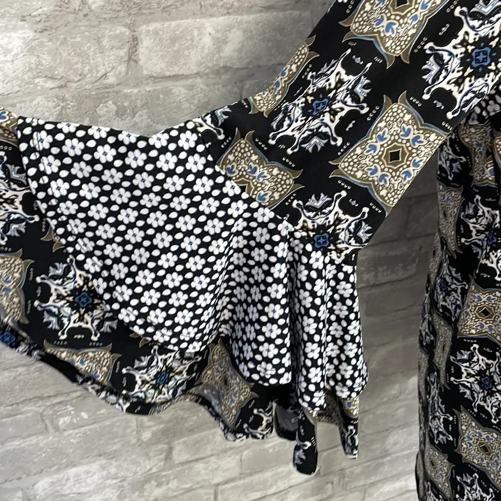 NY Collection Bell Sleeve Top - Image 2