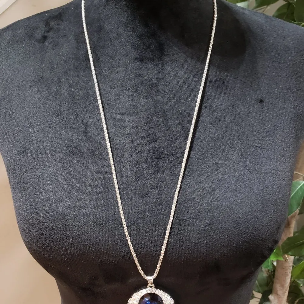 Vintage Womens Blue Rhinestone Inlaid Round Pendant Long Sweater Chain Necklace - Image 4