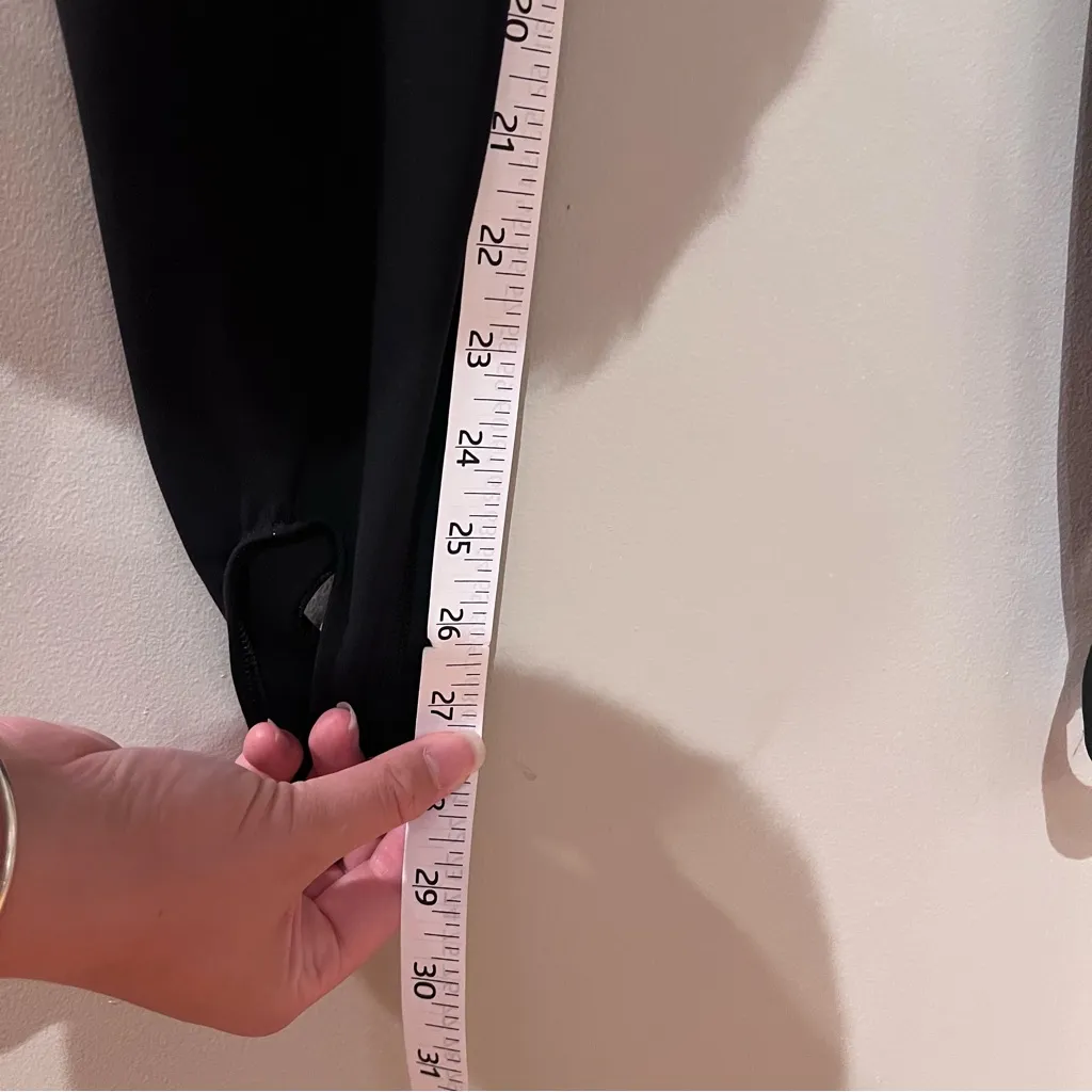 Everlane Black Full Length Foot Leggings - Image 9