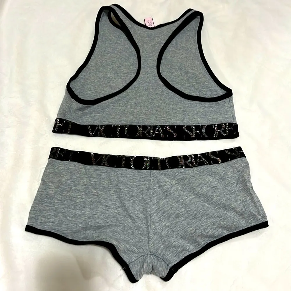 Victoria’s Secret sports bra & shortie set gray & black size M NWOT - Image 2
