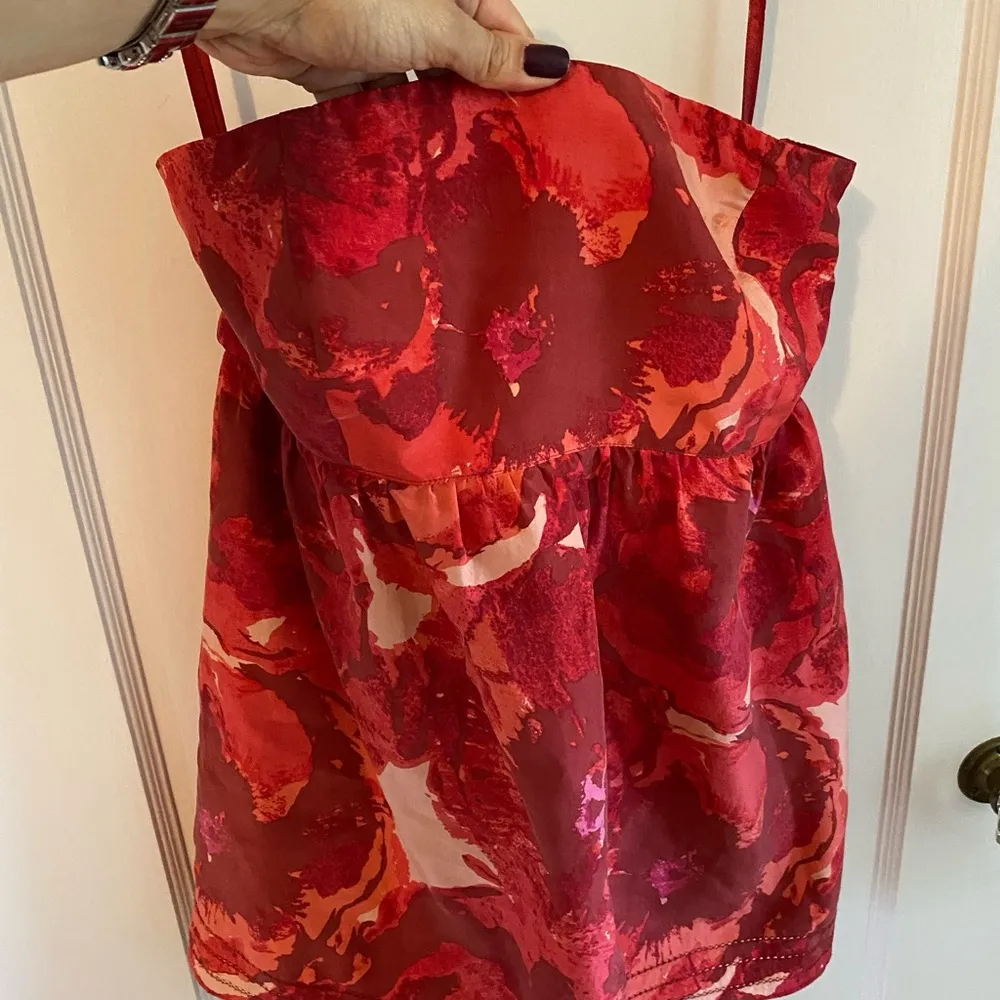 Banana Republic Women’s Red Abstract Floral Strapless Top Size 6P - Image 9