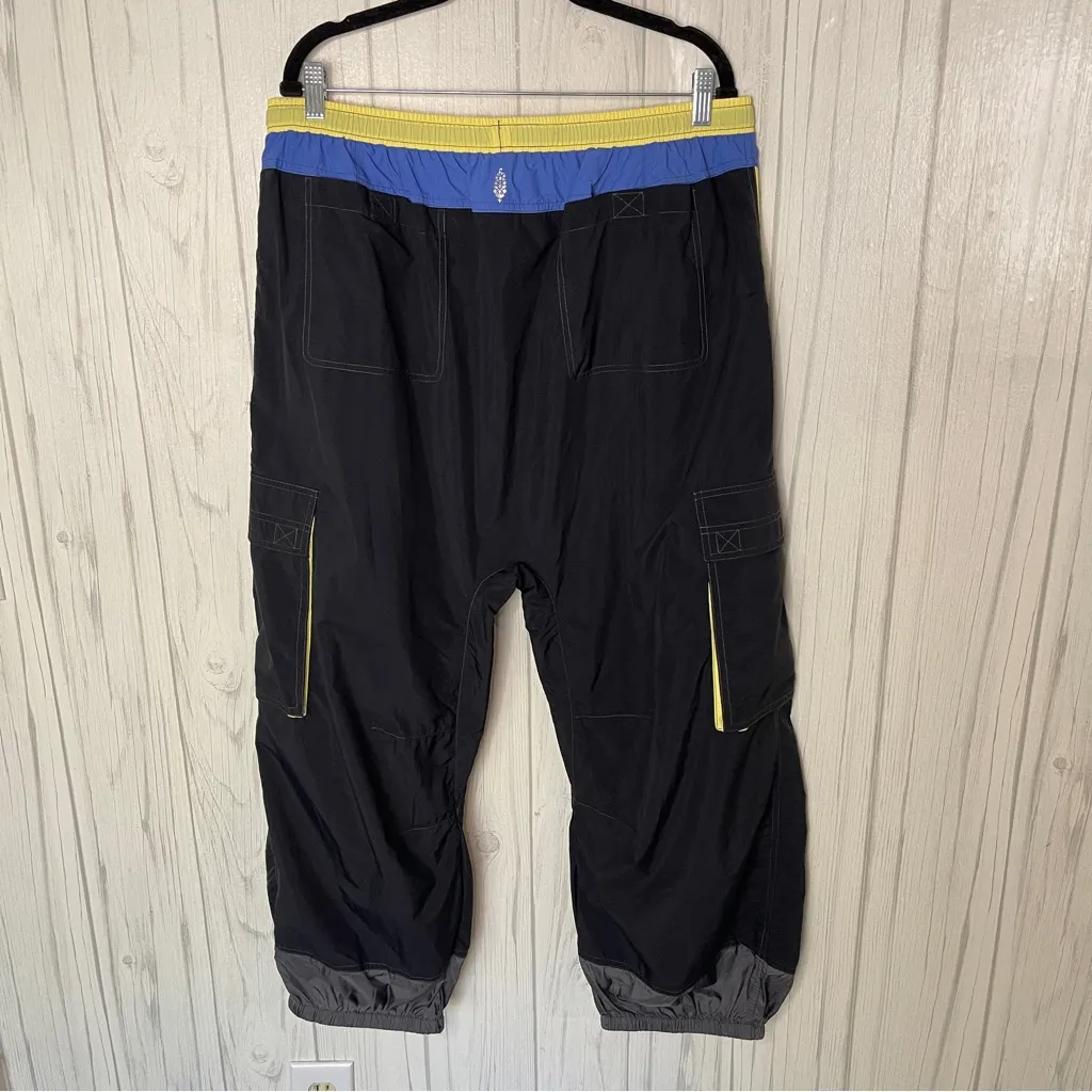 FREE PEOPLE MOVEMENT Spring Forward Cargo Balloon Pants in Black Combo, XL - Image 7