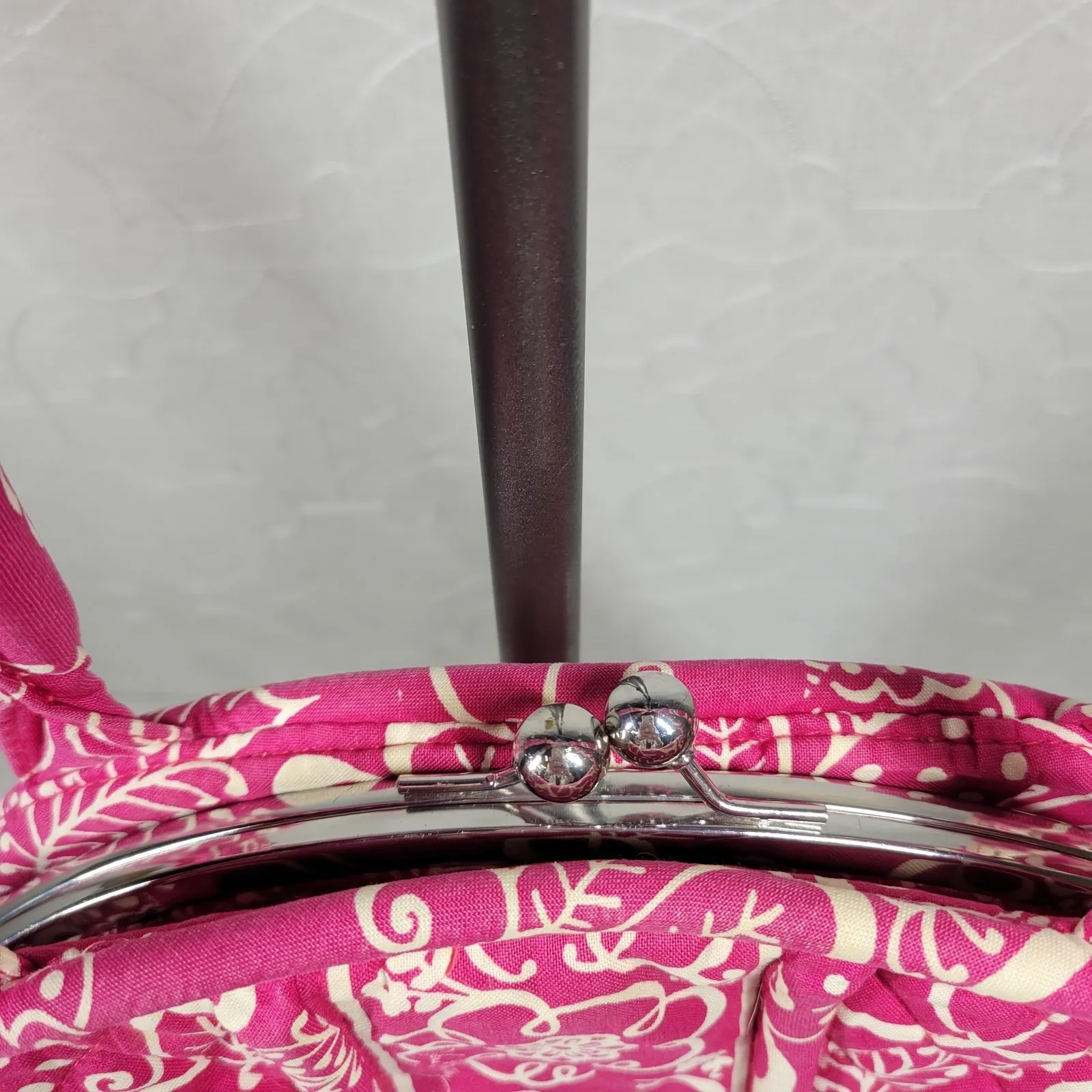 VTG Vera Bradley Eloise Bag Large Barbie Hot Pink Kiss Lock Dome Shoulder Purse - Image 10