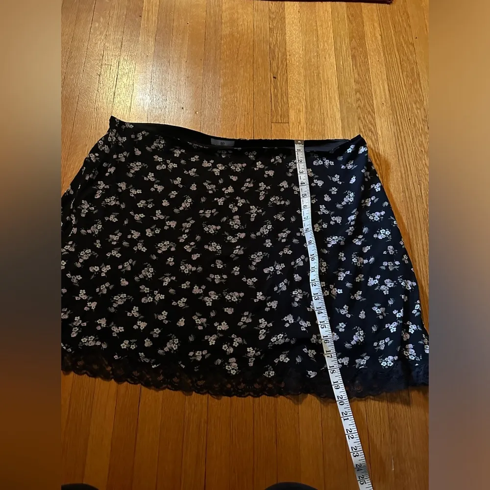 BP Black Floral Mini Skirt, Size 3X, NWT - Image 2