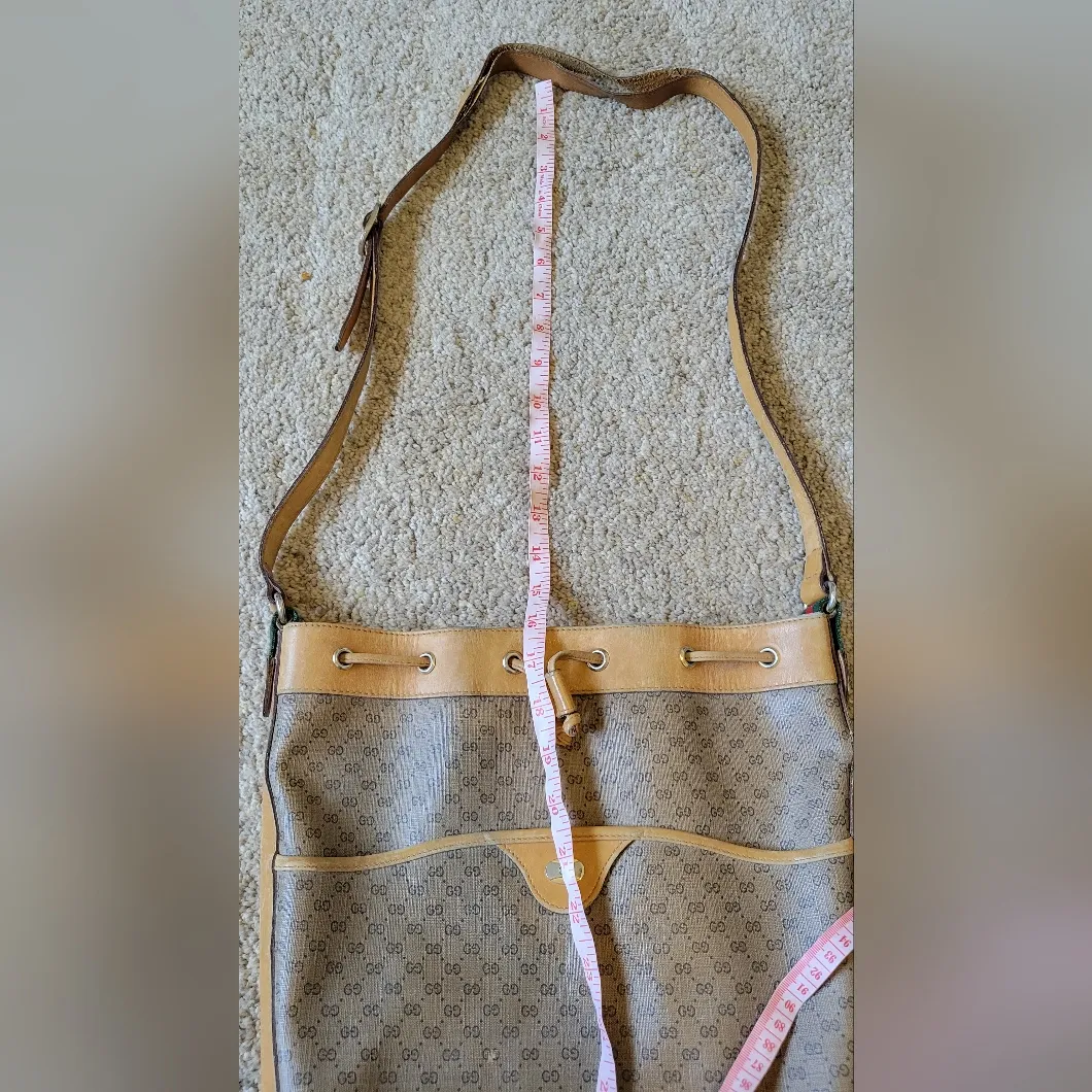 Gucci Canvas Crossbody Bucket Bag. - Image 12