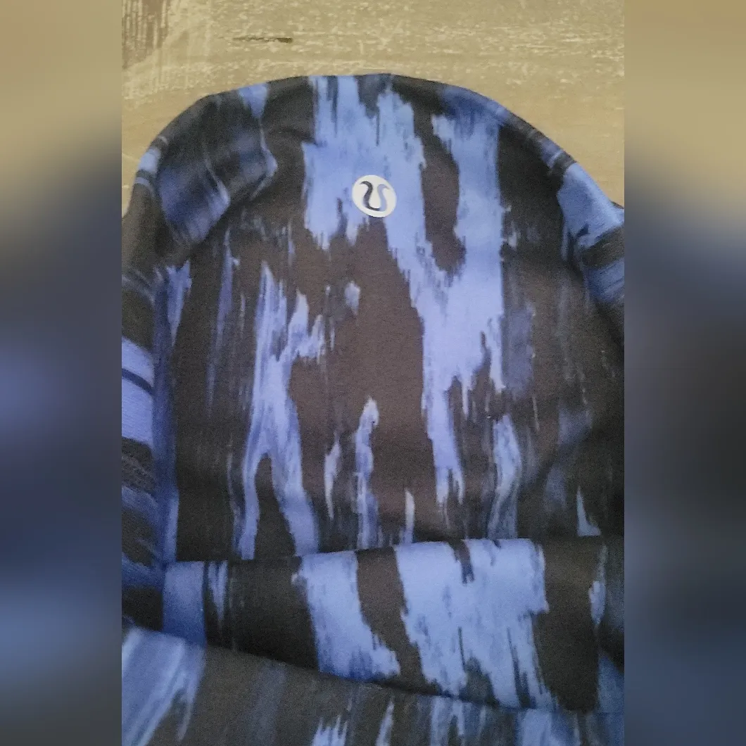 Lululemon Boogie Short Sz 4 *Luxtreme (Roll Down) - Image 8