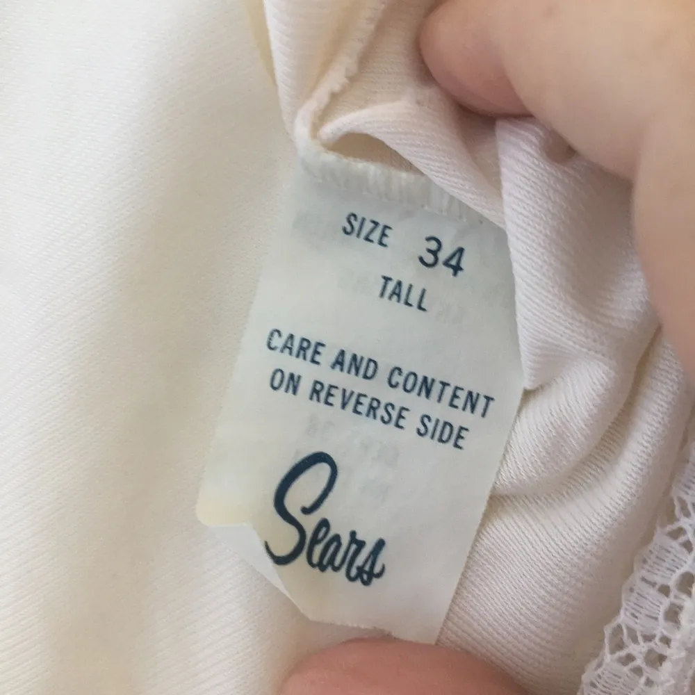 FINAL MARKDOWN Sears vintage Ladies full length slip 34 tall Size undefined - Image 4