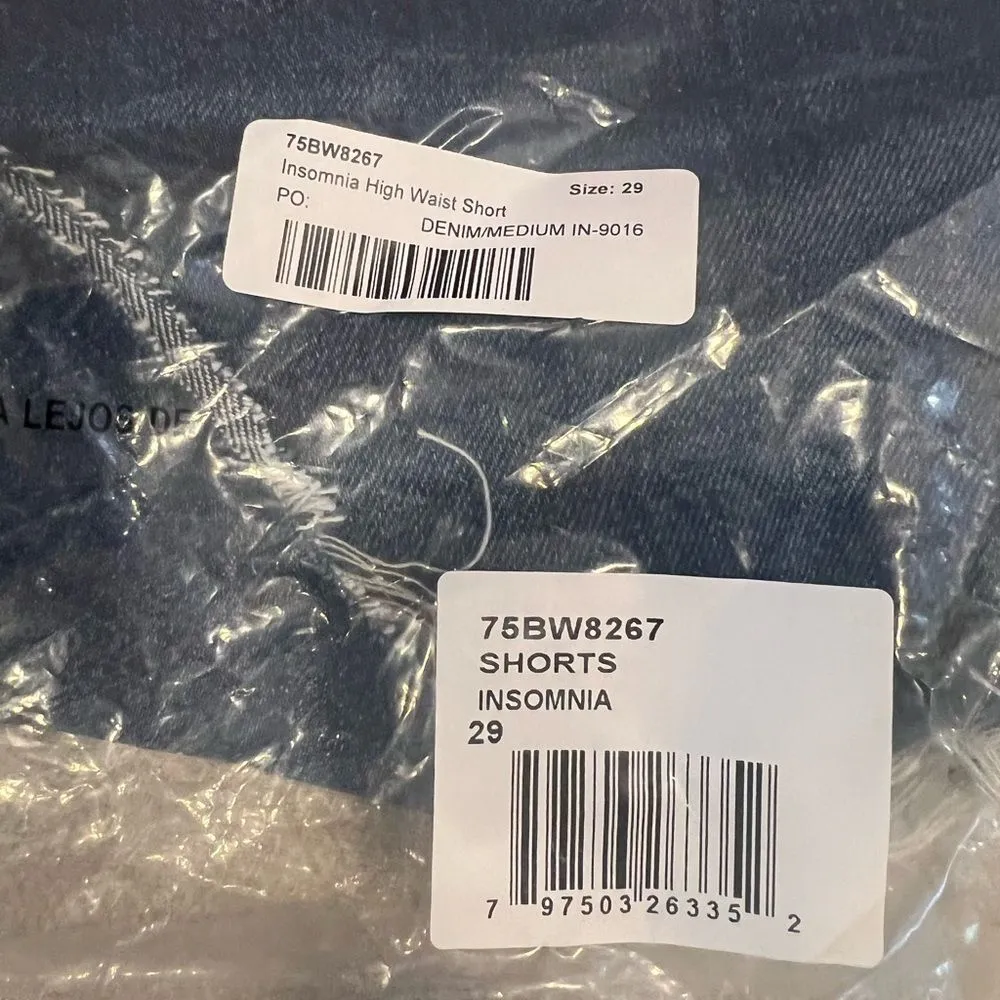 NWT Blank NYC The Barrow Vintage high rise distressed denim shorts size 29 - Image 11