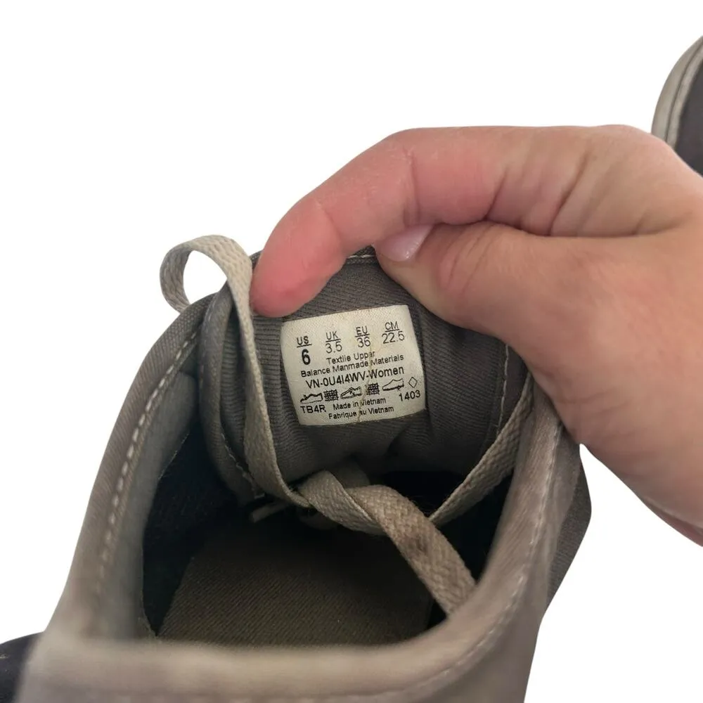 Vans Gray Low Top Sneakers Sz 6 - Image 6