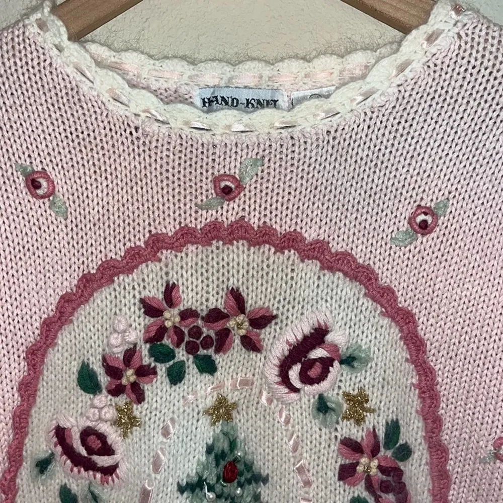 Vtg Barbiecore Christmas Sweater Medium Pink Pastel Gold Embroidered Holidays - Image 3