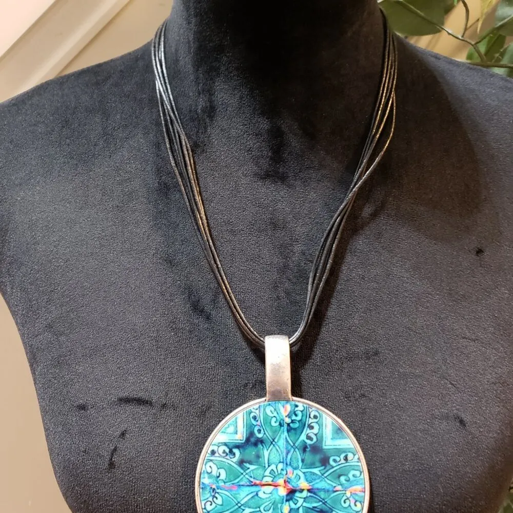 Womens Fashion Silver Blue Pendant Silver and Turquoise Leather Necklace Jewelry - Image 4