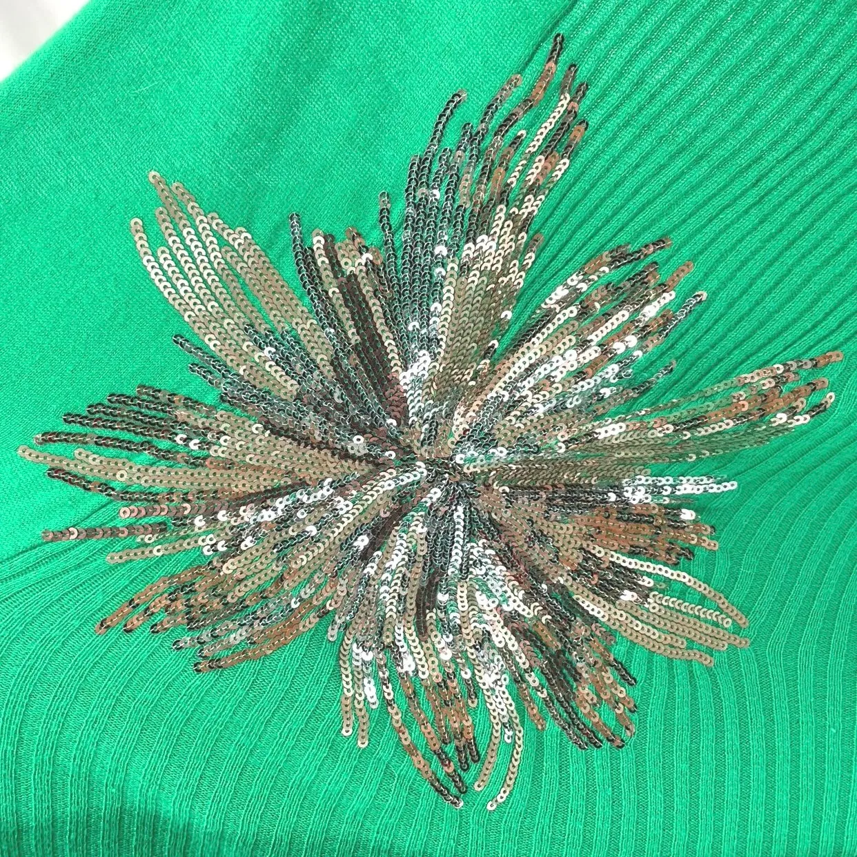 Bright Green Holiday Cardigan Open Front Gold Sequin Flower Sunbursts INC size M Size M - Image 6