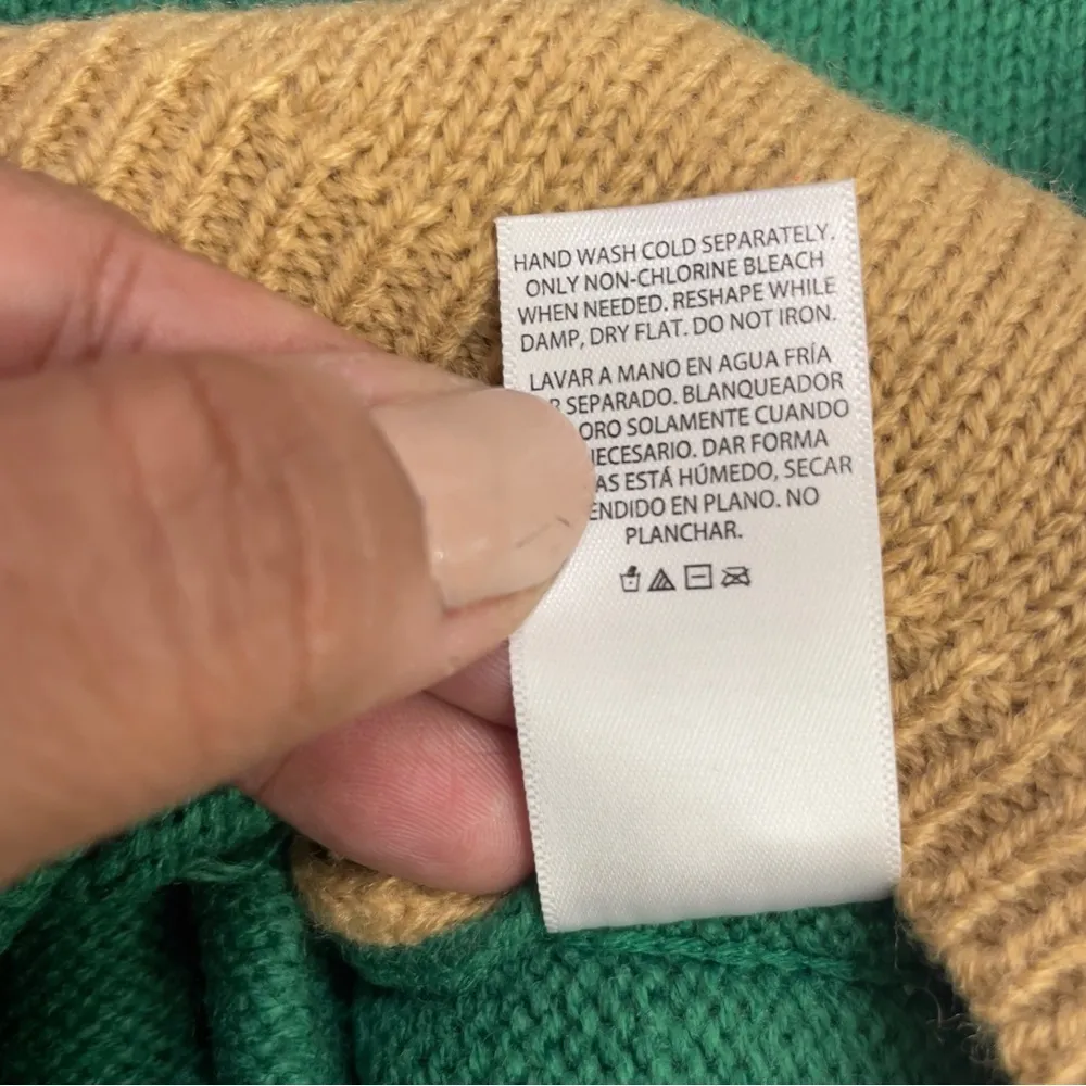 Holiday Time Feliz Navidad
Santa Sombrero Guitar Boots
Green Christmas Sweater - Image 11