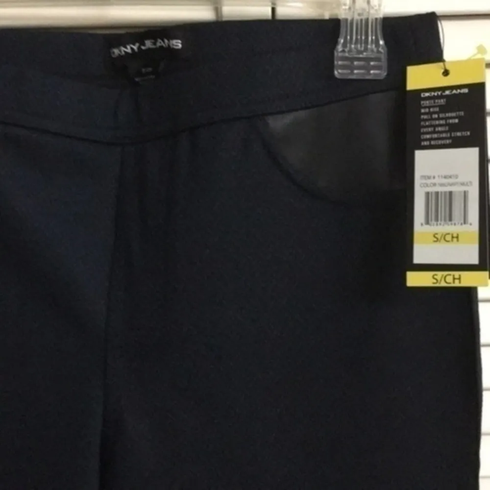 DKNY Ladies Jeans - Image 8