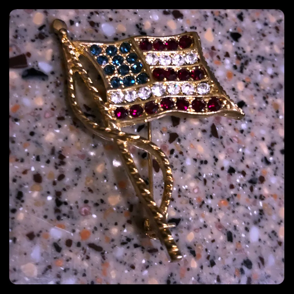 Vintage Patriotic American Flag Brooch | Red White Blue Crystal Gold Tone - Image 4