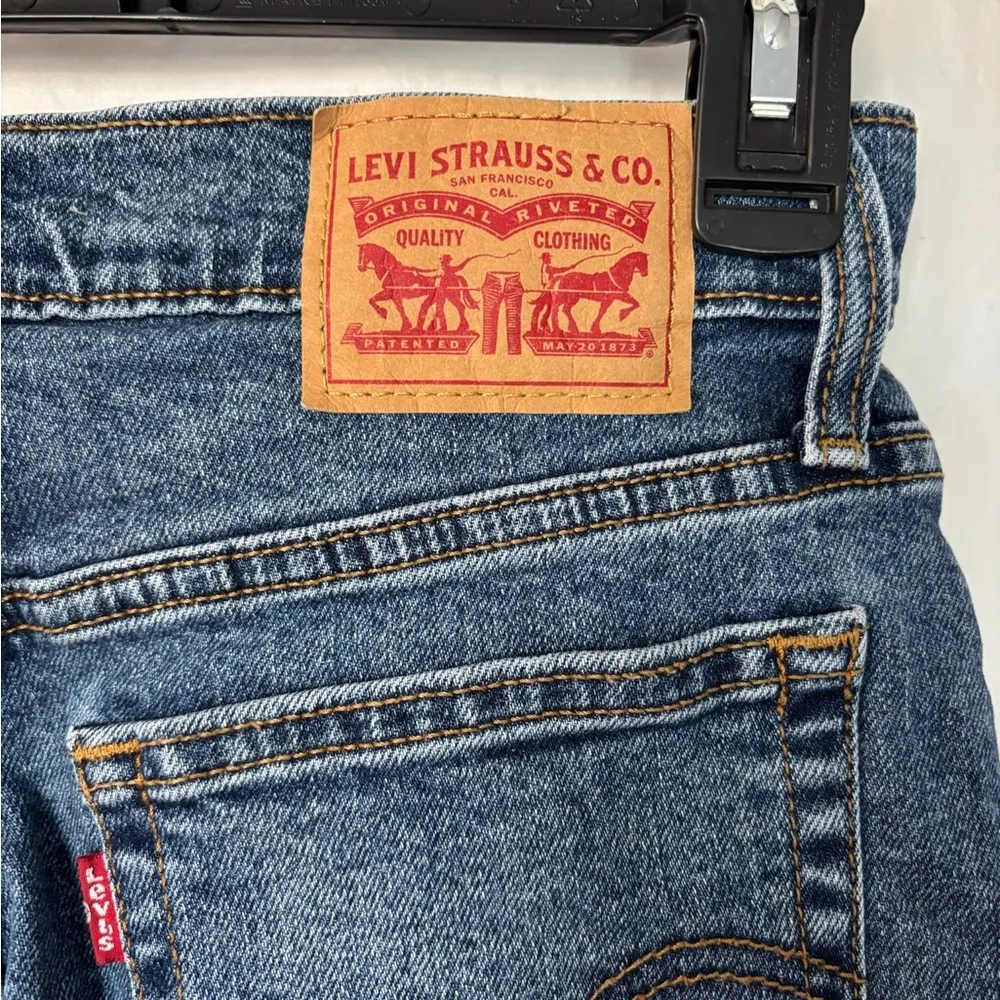 Levi’s Wedgie Straight Jeans Size 26 - Image 3