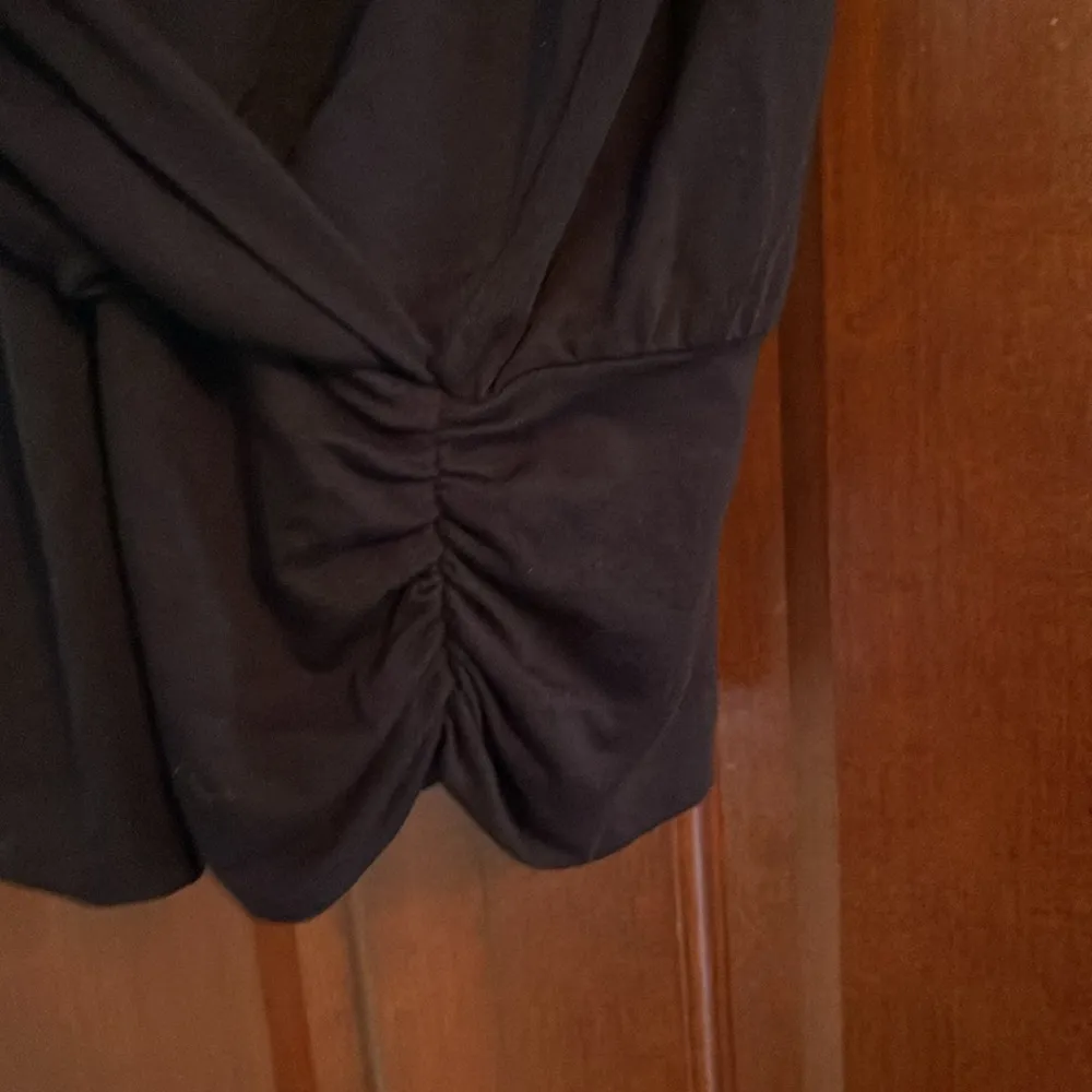 Amour Vert plunging v neck wrap blouse medium - Image 4