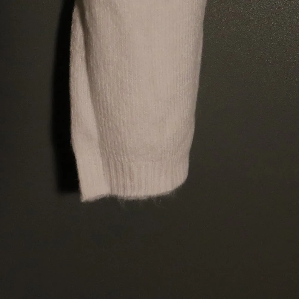 NWOT Silence + Noise X Urban Outfitters Sweater Size Medium - Image 7