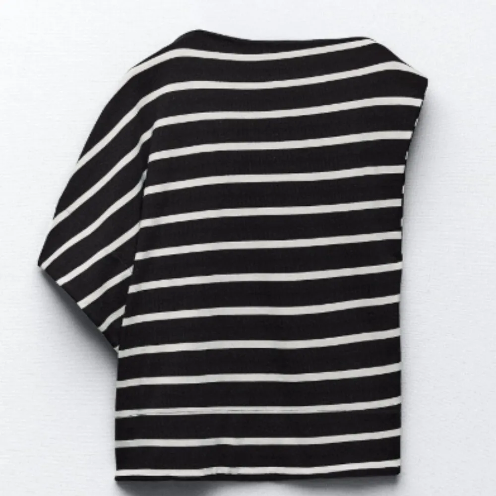 NWT ZARA ASYMMETRICAL STRIPED T-SHIRT - Image 4