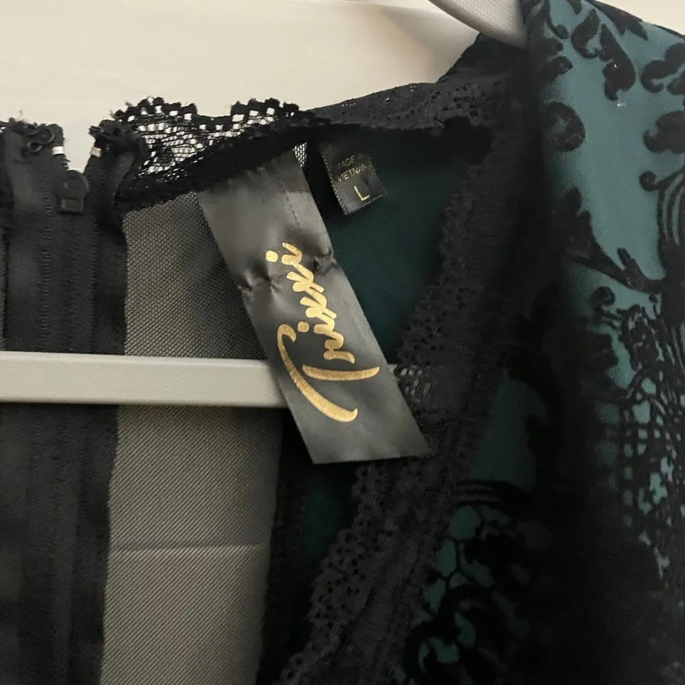 trixxi dress large - Image 3