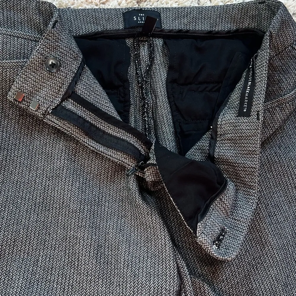 White House Black Market Slim Ankle Pants Herringbone Gray 6 Pockets WHBM - Image 4