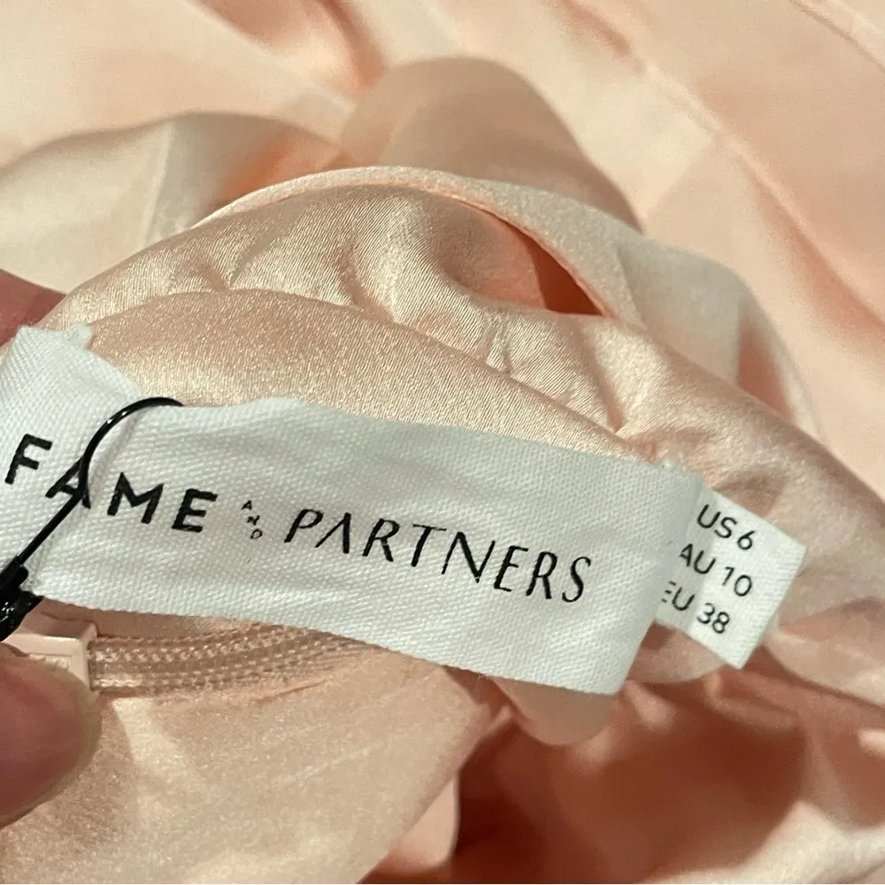 Fame & Partners Libra Satin Cowl Neck Pink Dress size 6 - Image 12