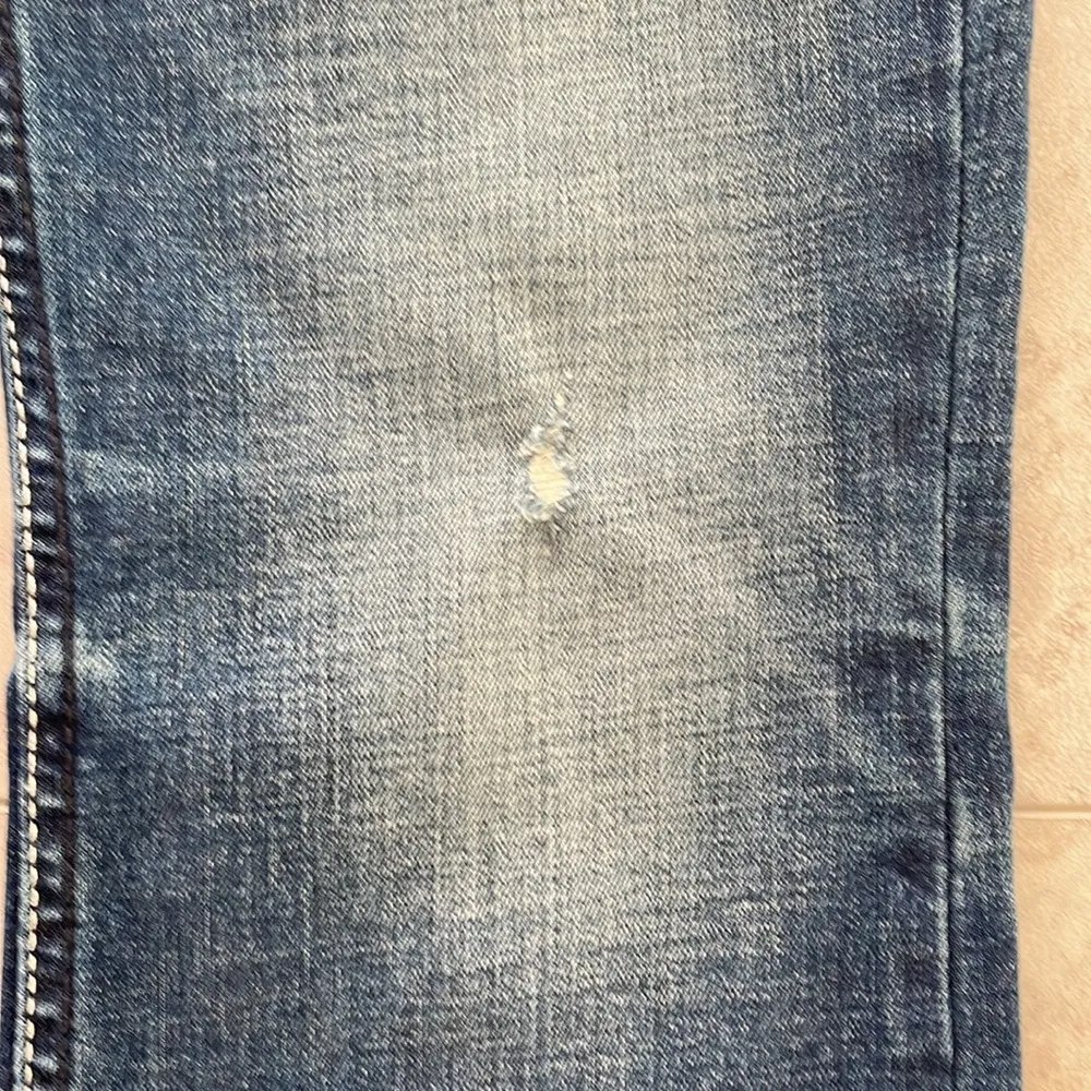 SILVER Jeans Tuesday Slim Boot women’s jeans cropped mild distressing lowrise 28 - Image 15