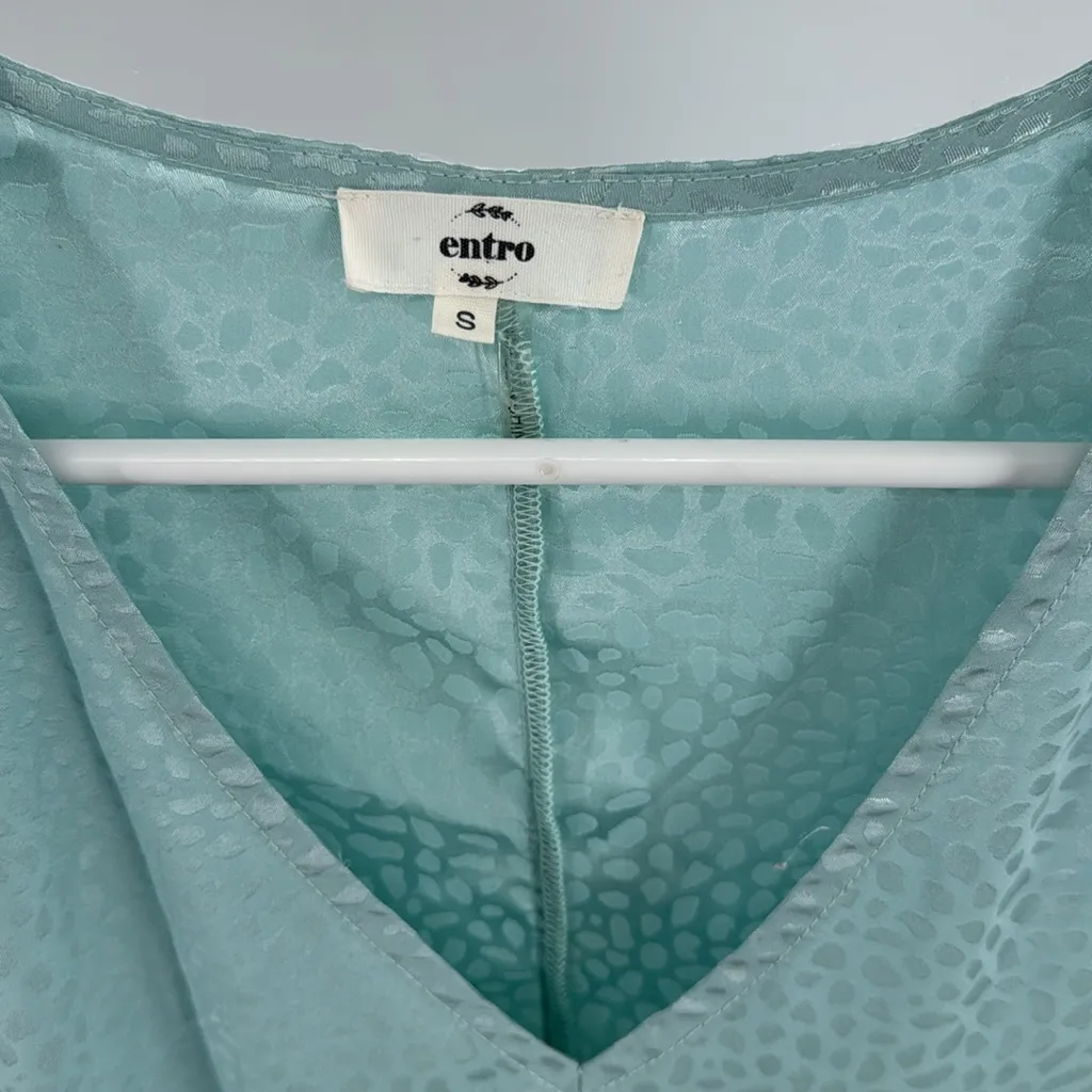 Entro Light Blue Textured Mini Dress babydoll S animal print shiny monochromatic - Image 10