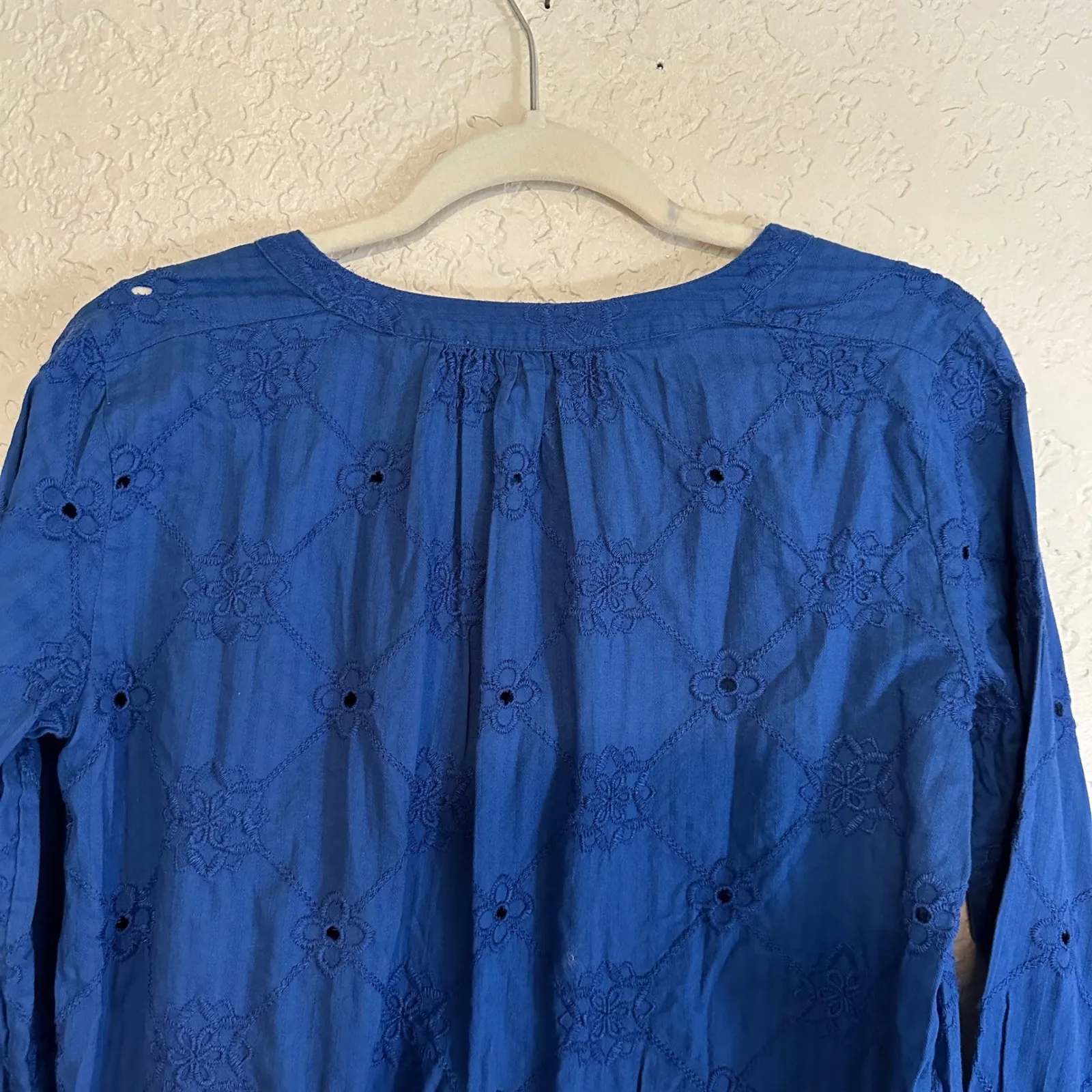 LOFT Blue Eyelet‎ SMALL Embroidered Long Sleeve Blouse Top Shirt Womens - Image 7