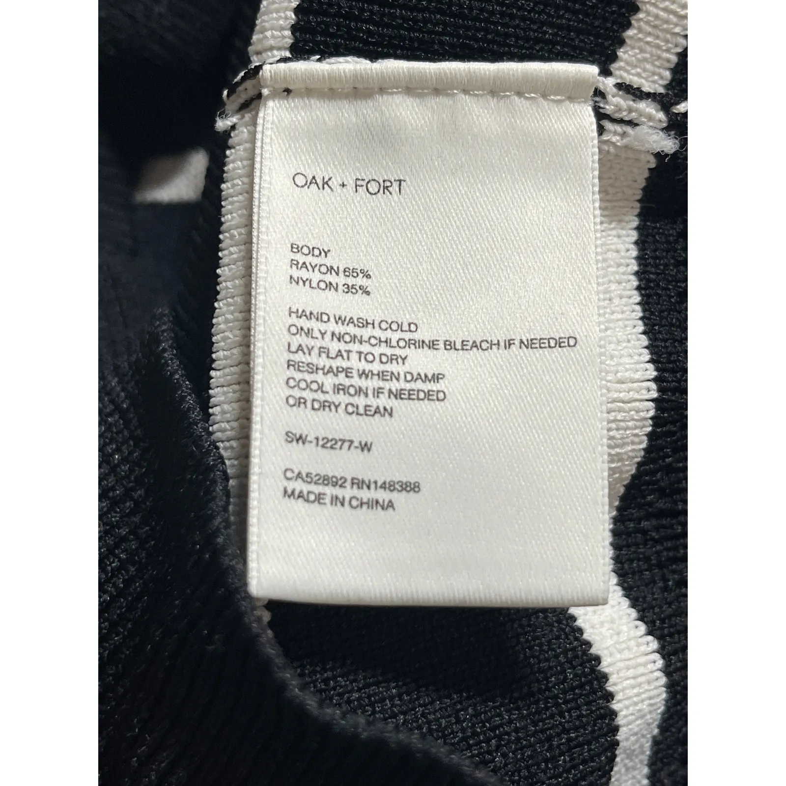 Oak + Fort Black Striped Rib Knit V Neck Collared Sleeveless Crop Tank Top Sz S - Image 4