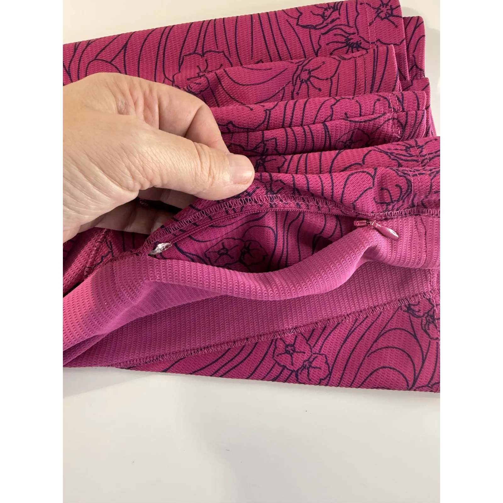 L L Bean Womens Pink Floral Quarter Zip Long Sleeve Athletic Top XS - Image 9