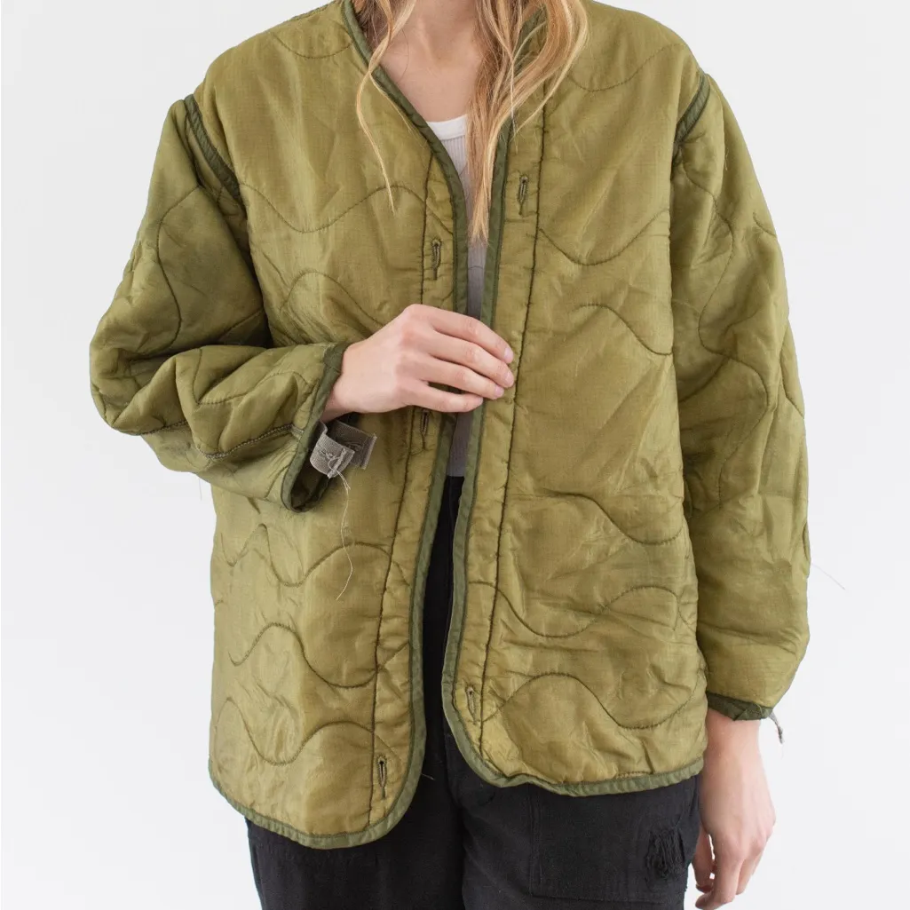 Vintage Military Quilted Liner Jacket Olive Green Medium Oversized Chore Coat - Image 2
