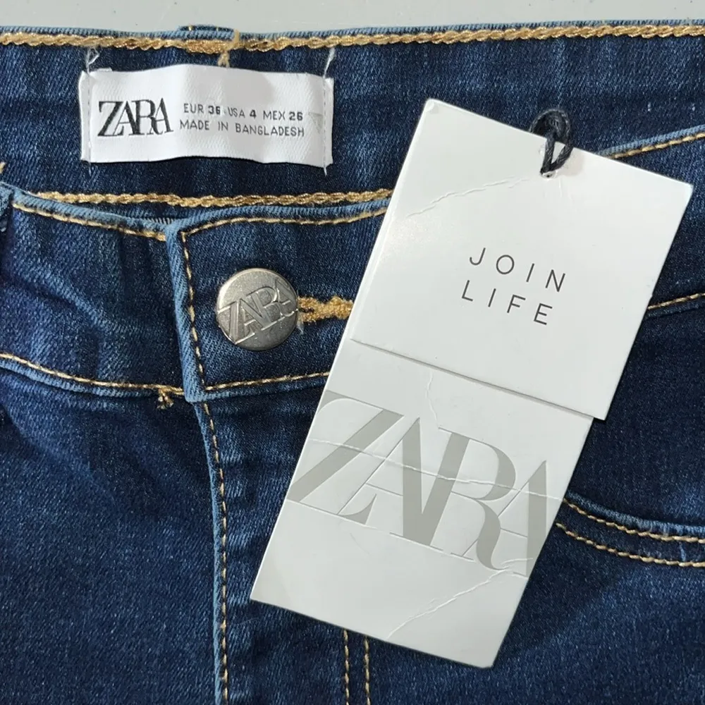 Zara NWT Size 4 Dark Blue Wash Denim Skinny Jeans - Image 3