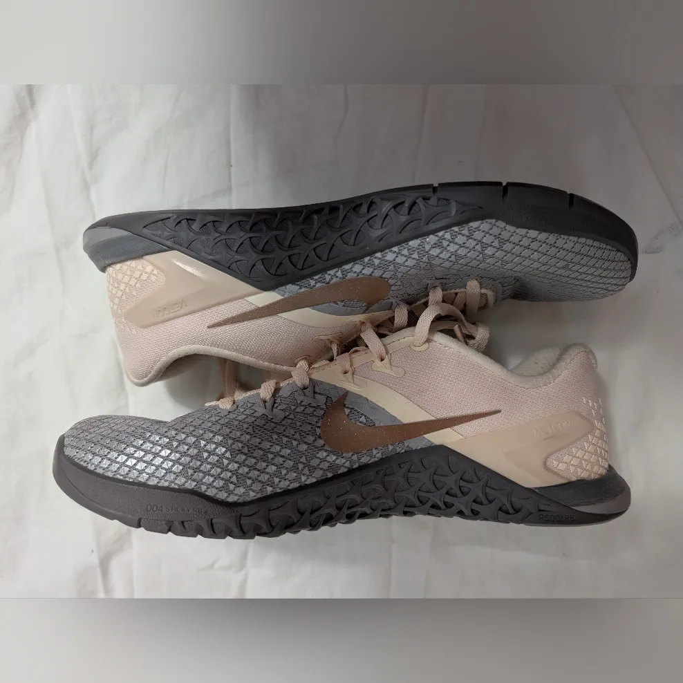 Nike Metcon 4 XD Metallic Atmosphere Women's 8 Pink/Silver - Image 6