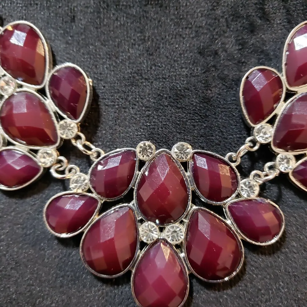 Womesn Hot Pink Rhinestone & Crystals Necklace Jewelry with Lobster Clasp - Image 3