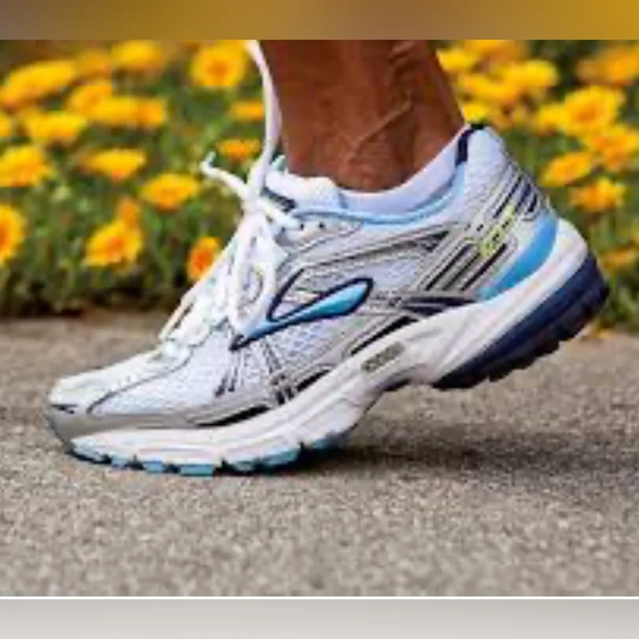 Brooks GTS Silver Blue 11th Edition White and Blue Sneaker Size 9M - Image 2