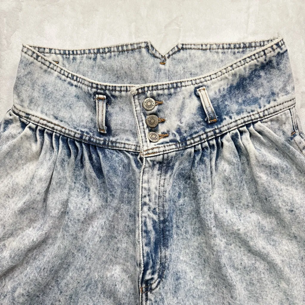Bonjour Vintage 80s Acid Wash High waisted Pleated Front Shorts Throwback OG - Image 3