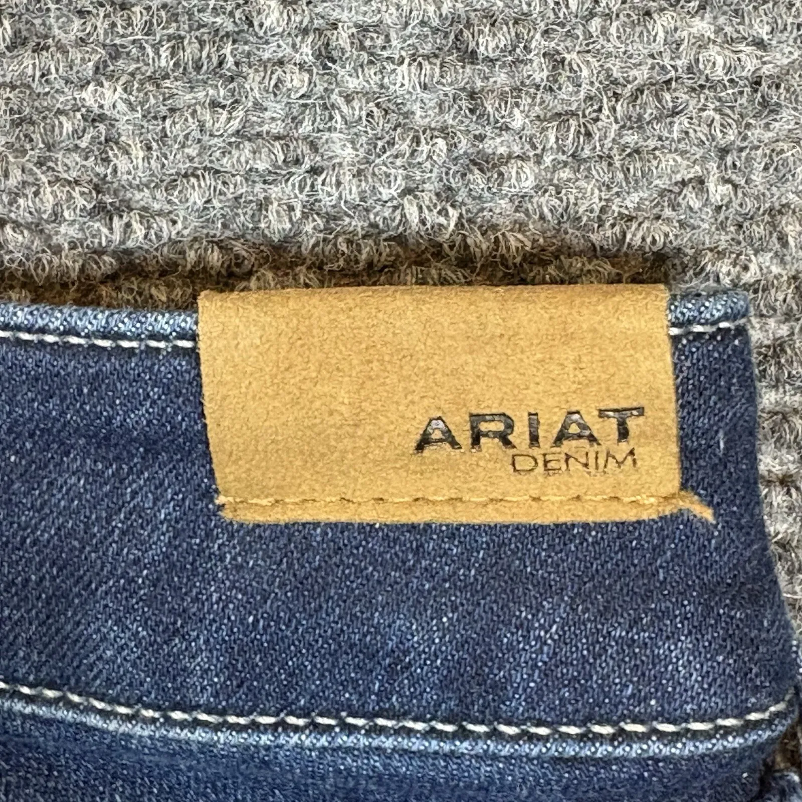 Ariat Jeans Womens 27R Blue Flare Perfect Rise Stretch Denim Dark Wash - Image 5