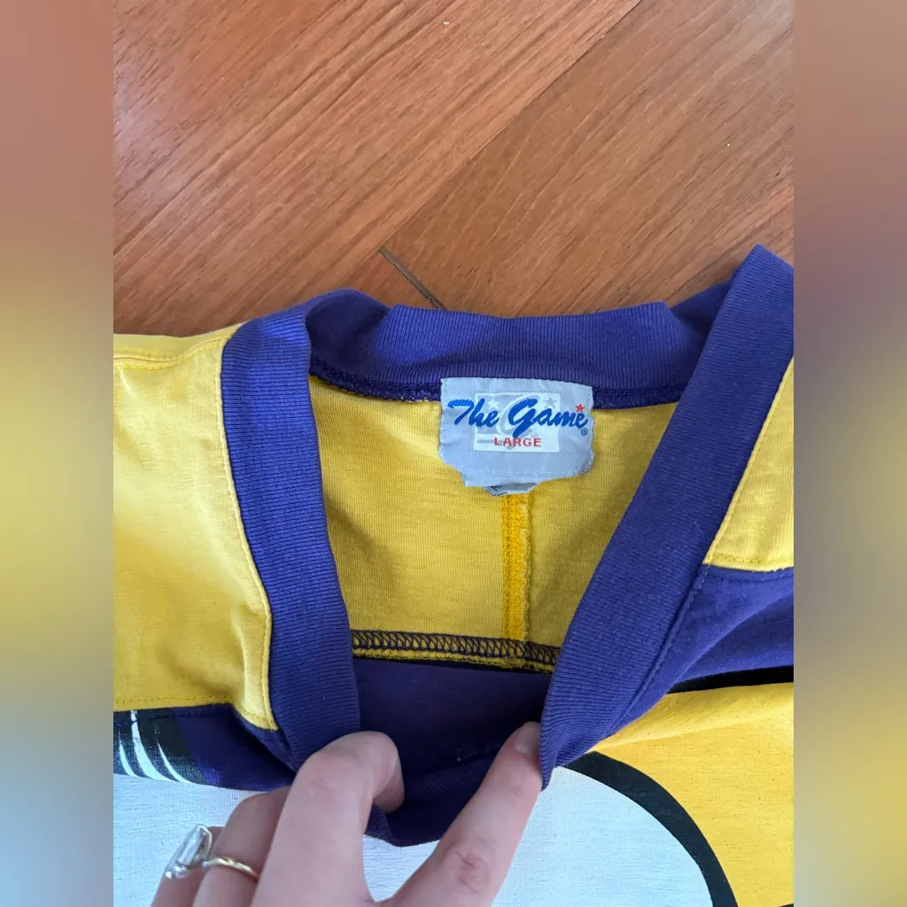 Vintage Minnesota Vikings Shirt Gold Size L - Image 3