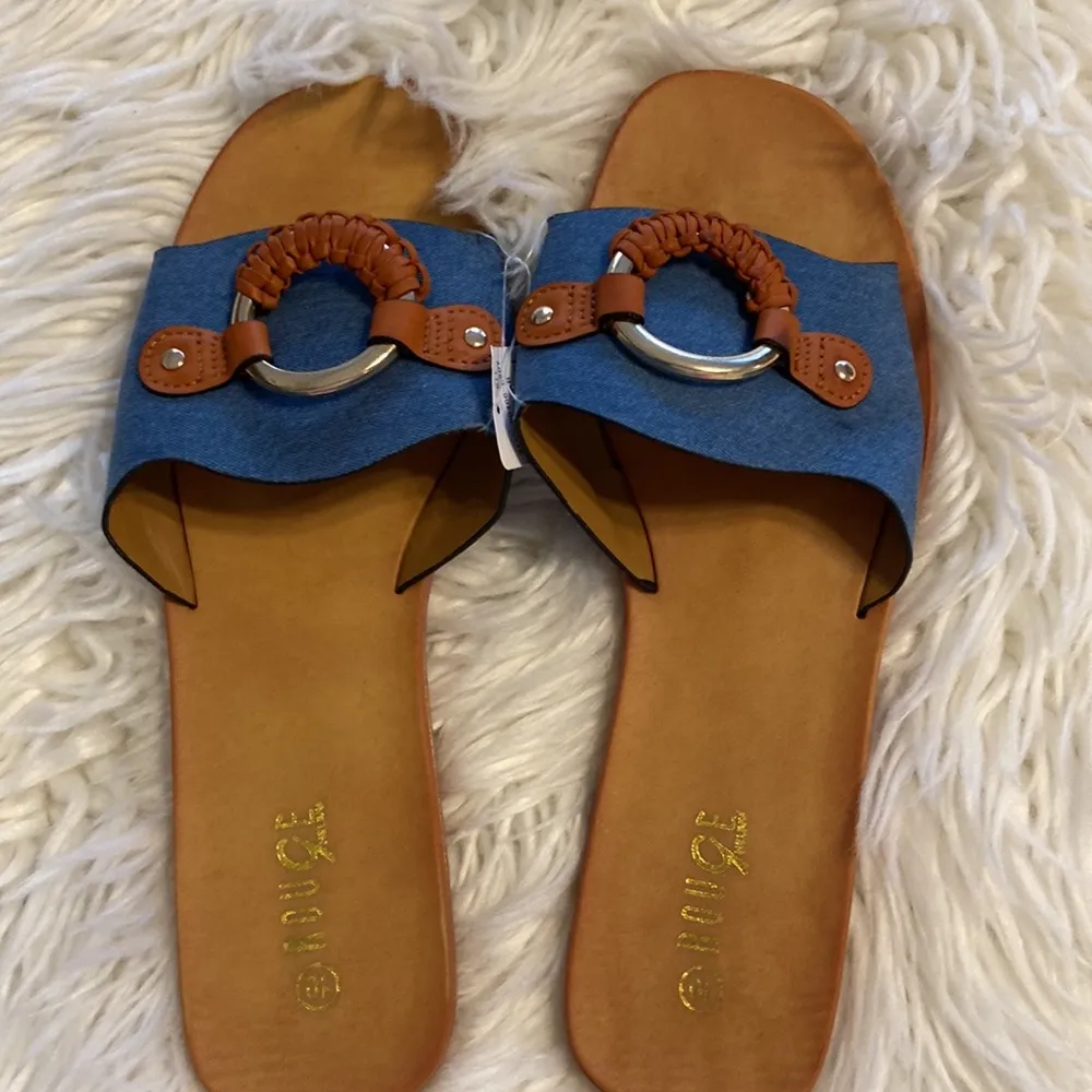 ROUGE Sandals size 10 brand new - Image 11