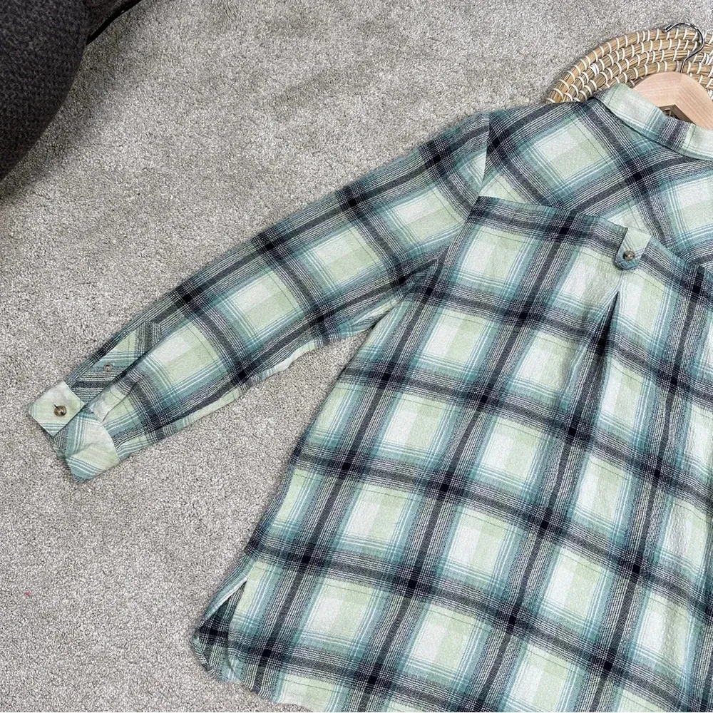 J. Jill Plaid Longsleeve Button Down Shirt Tunic Top in Green Size M - Image 7