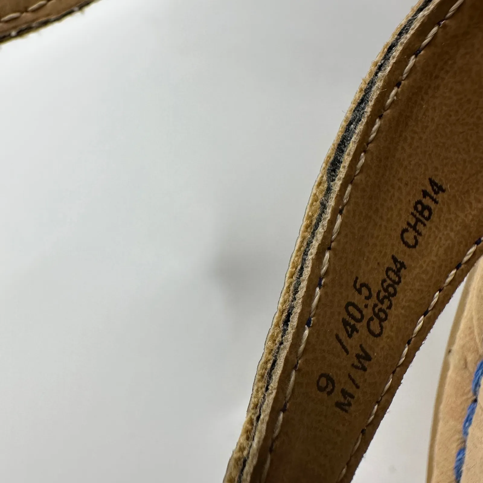 b.o.c Women's Blue Toe Loop Sandals,‎ Slip On, Laser Cutout Details, Size 9 - Image 4