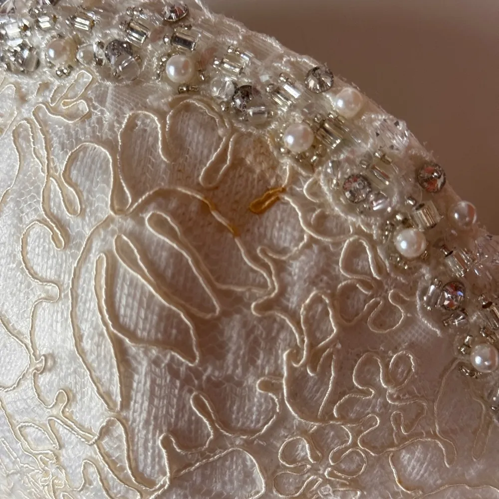 ALLURE ROMANCE Elegant White Lace Wedding Dress Size 2 - Image 2