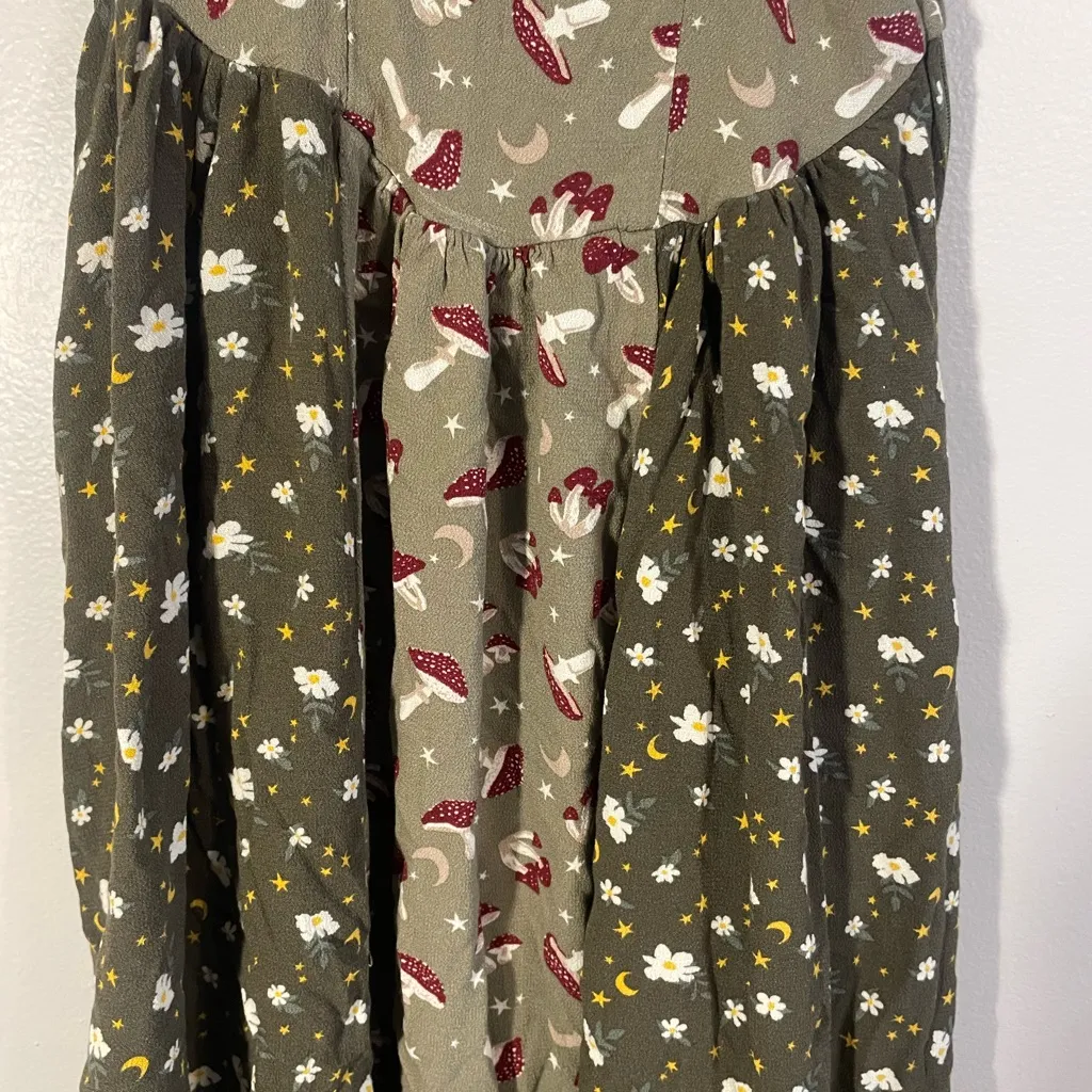 Hot Topic Thorn & Fable Mushroom Green Color - Image 7