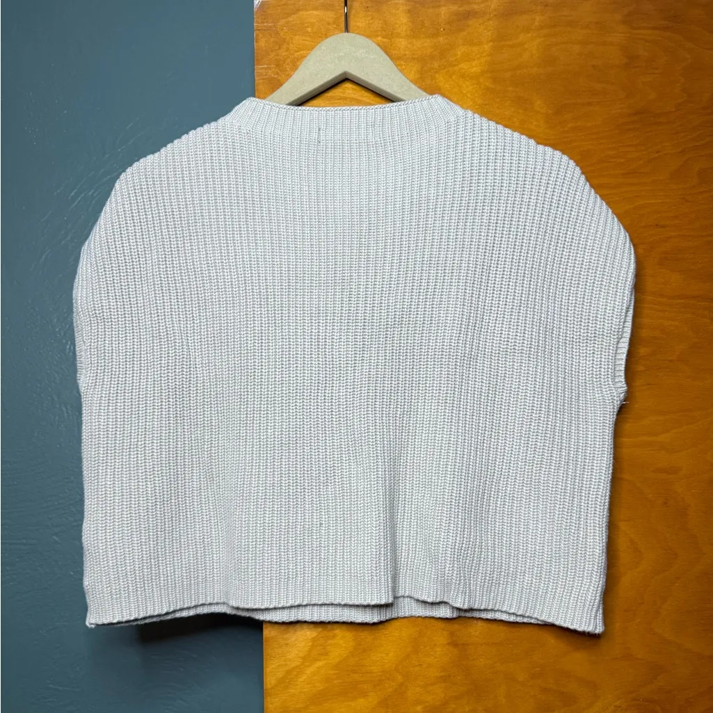 Lillusory Knit Crop Sweater Vest Top with Pocket – Size M Size M - Image 2